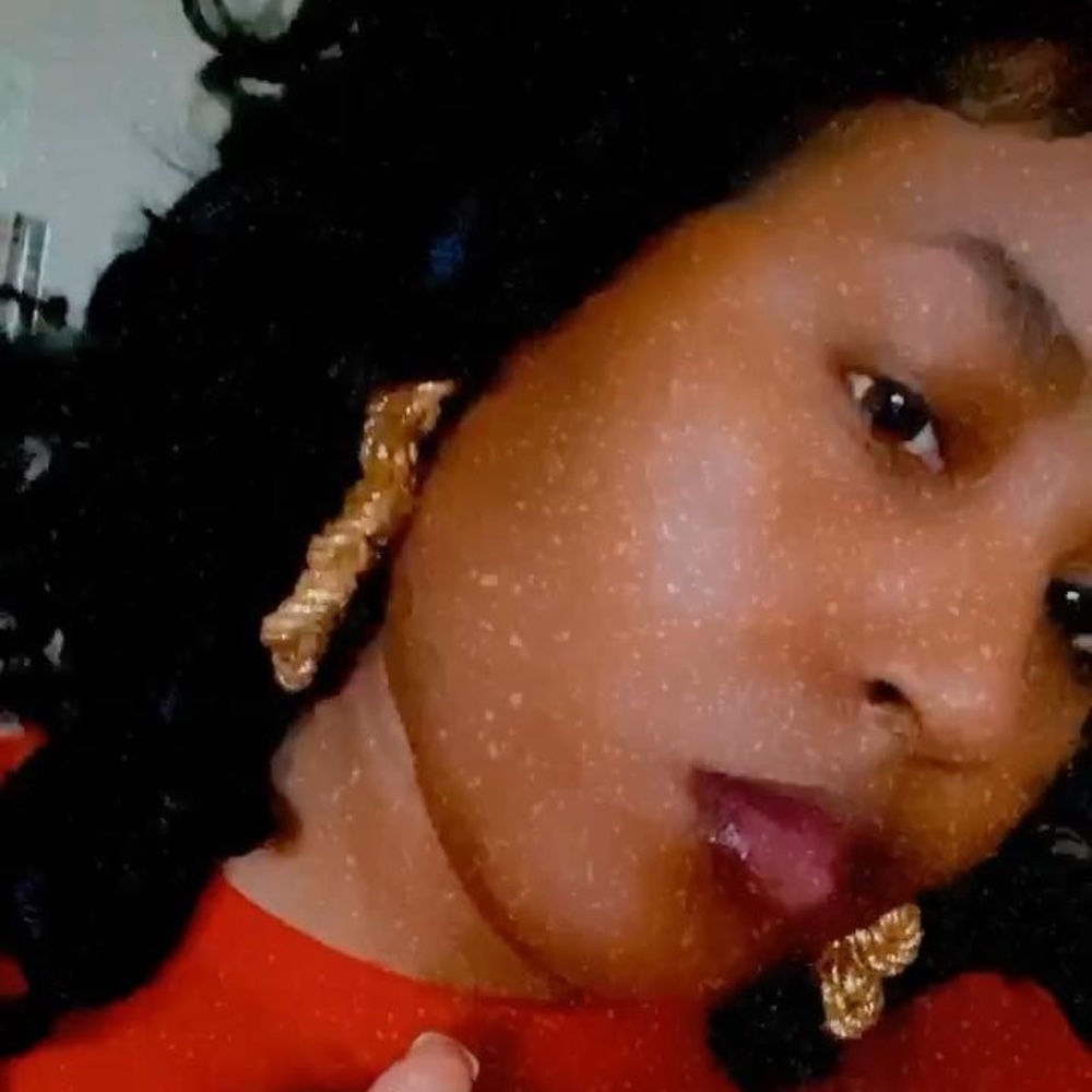 Meet your Posher, Samone